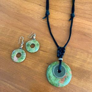 Necklace and earrings set